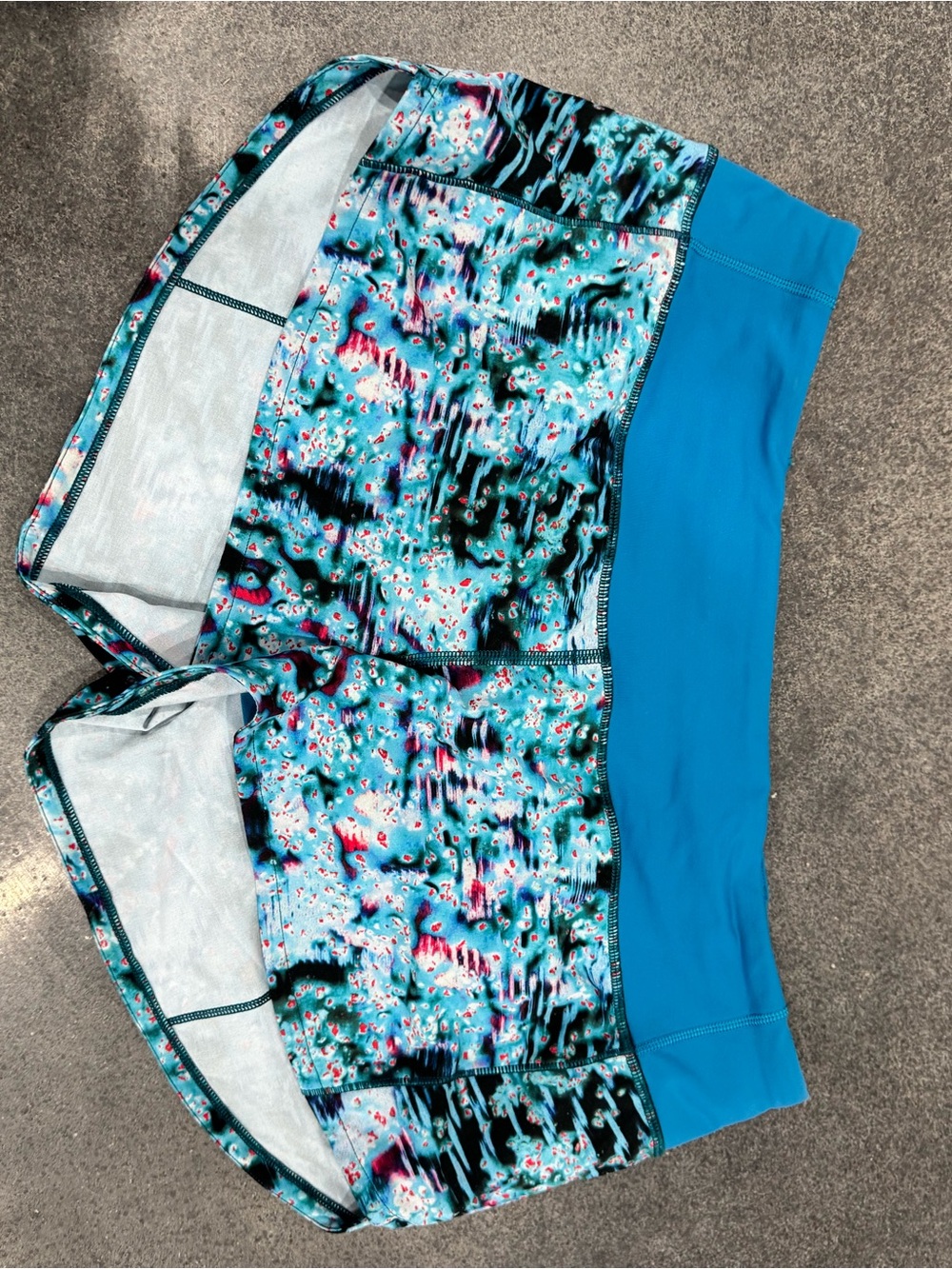 lululemon athletica teal blue speed up shorts - Picture 3 of 3